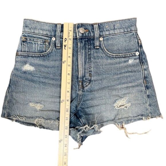 Madewell The Perfect Jean Short Distressed Denim Medium Wash Size 24 - Picture 3 of 10